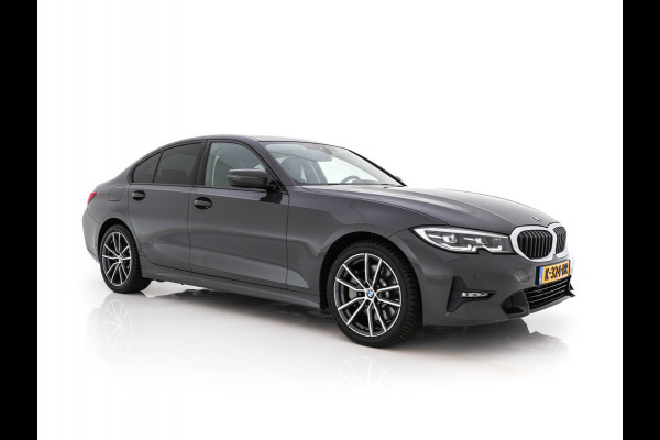 BMW 3-serie 330e eDrive Edition (Plug-In) (INCL-BTW) Aut. *LEATHER | FULL-LED | DIGI-COCKPIT | HEATED-SPORTSEATS | PRIVACYGLASS | AMBIENTLIGHT | DAB | NAVI-FULLMAP | ECC | CARPLAY | PDC | CRUI/SE | 18''ALU*