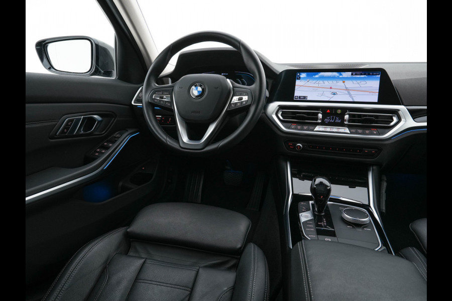 BMW 3-serie 330e eDrive Edition (Plug-In) (INCL-BTW) Aut. *LEATHER | FULL-LED | DIGI-COCKPIT | HEATED-SPORTSEATS | PRIVACYGLASS | AMBIENTLIGHT | DAB | NAVI-FULLMAP | ECC | CARPLAY | PDC | CRUI/SE | 18''ALU*