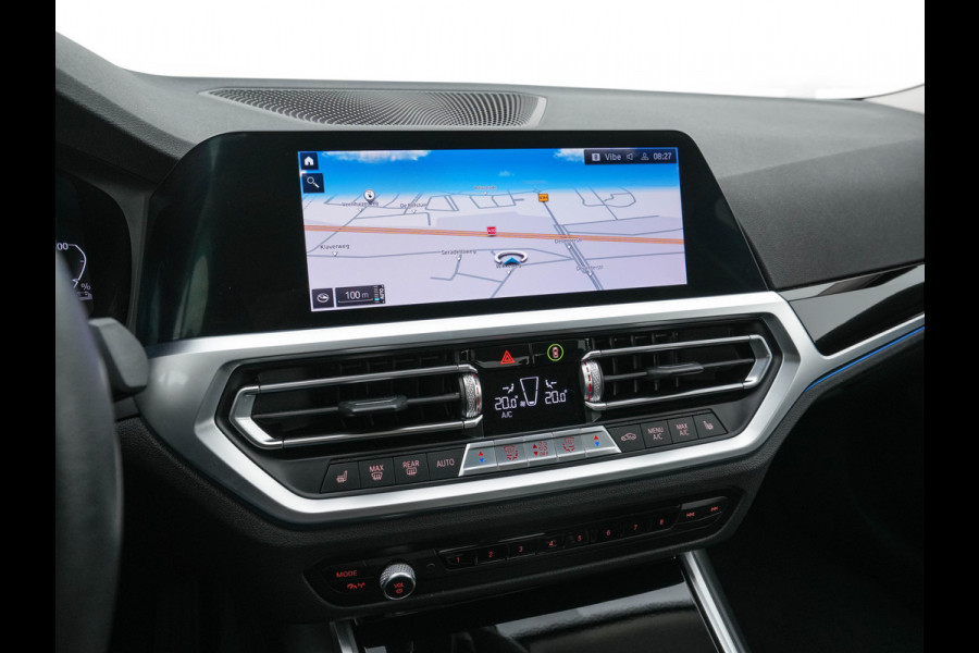 BMW 3-serie 330e eDrive Edition (Plug-In) (INCL-BTW) Aut. *LEATHER | FULL-LED | DIGI-COCKPIT | HEATED-SPORTSEATS | PRIVACYGLASS | AMBIENTLIGHT | DAB | NAVI-FULLMAP | ECC | CARPLAY | PDC | CRUI/SE | 18''ALU*