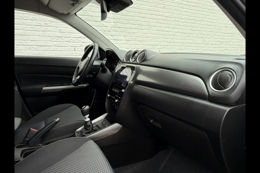 Suzuki Vitara 1.4 Boosterjet Hybrid Camera+Pdc Led Stoelverwarming Adapt Cruise carplay Dab+ Carplay Navi