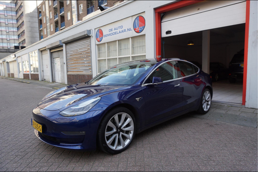 Tesla Model 3 Long Range AWD 75 kWh | BTW AUTO | Orig Nederlands | Auto Pilot | Panoramadak | Prachtige staat en staat van onderhoud |