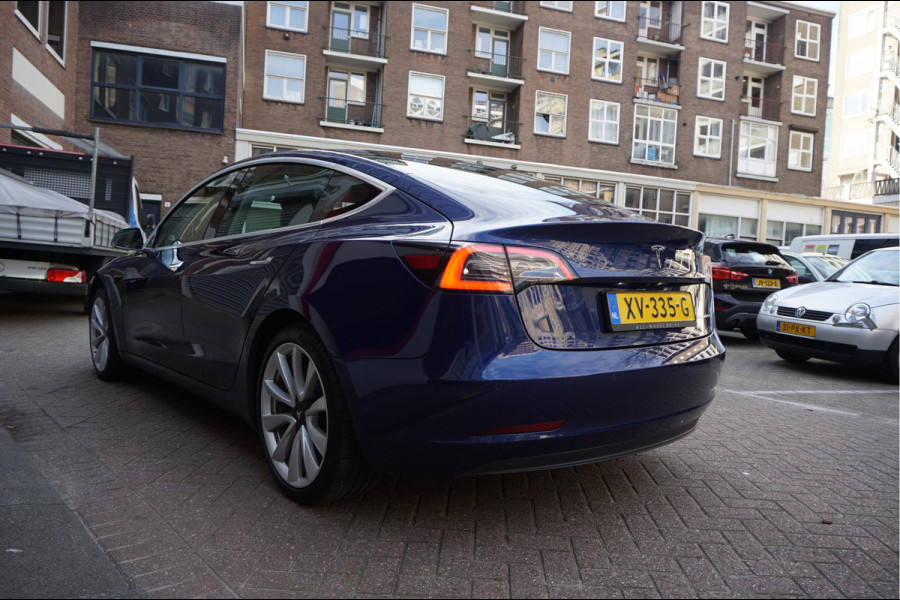Tesla Model 3 Long Range AWD 75 kWh | BTW AUTO | Orig Nederlands | Auto Pilot | Panoramadak | Prachtige staat en staat van onderhoud |