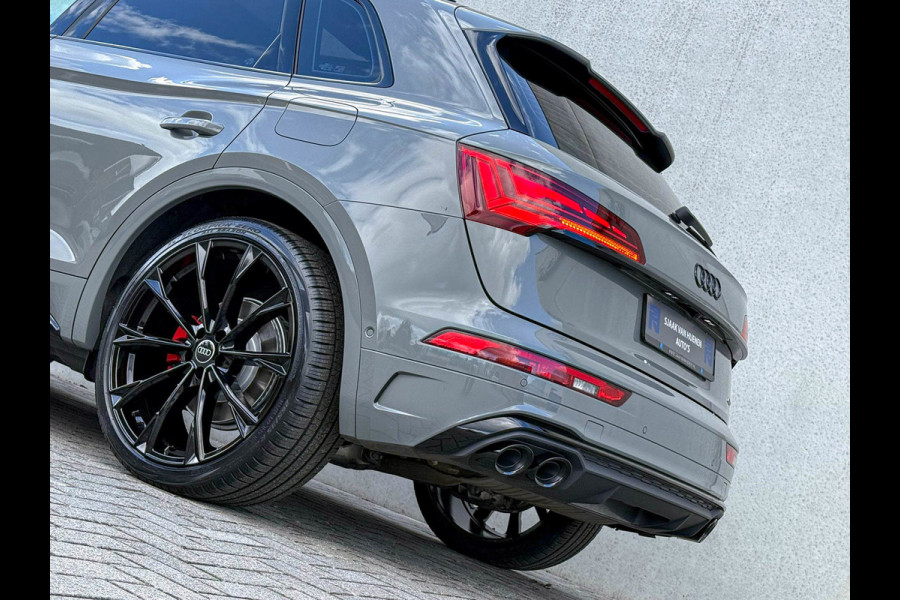 Audi Q5 55TFSI e 367PK Quattro Competition S Edition S-Line 1é Eig!|Pano|Luchtvering|S5-stoelen|HD Matrix|Carbon|Trekhaak|Ambiance