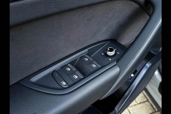 Audi Q5 55TFSI e 367PK Quattro Competition S Edition S-Line 1é Eig!|Pano|Luchtvering|S5-stoelen|HD Matrix|Carbon|Trekhaak|Ambiance