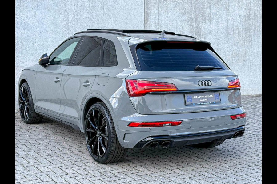 Audi Q5 55TFSI e 367PK Quattro Competition S Edition S-Line 1é Eig!|Pano|Luchtvering|S5-stoelen|HD Matrix|Carbon|Trekhaak|Ambiance
