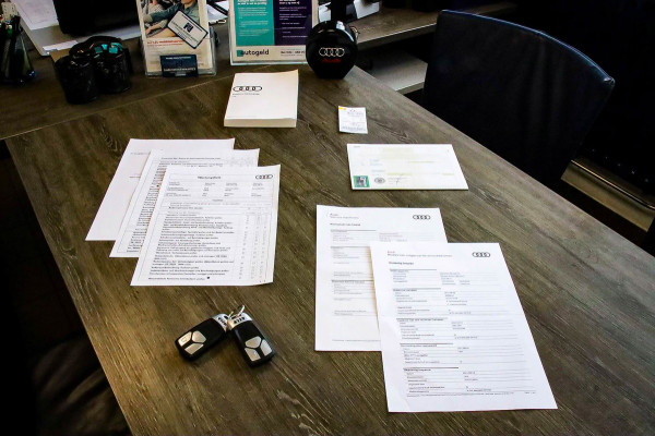 Audi Q5 55TFSI e 367PK Quattro Competition S Edition S-Line 1é Eig!|Pano|Luchtvering|S5-stoelen|HD Matrix|Carbon|Trekhaak|Ambiance