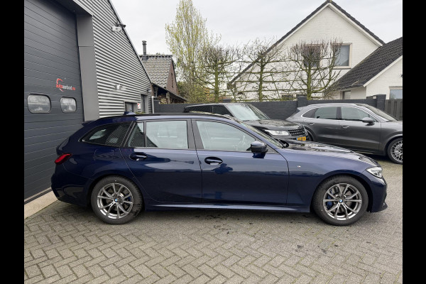 BMW 3 Serie Touring 320i High Executive M-Sport | Panoramadak | Camera | Head-Up Display | DAB |