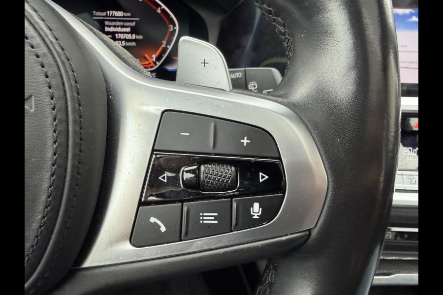 BMW 3 Serie Touring 320i High Executive M-Sport | Panoramadak | Camera | Head-Up Display | DAB |