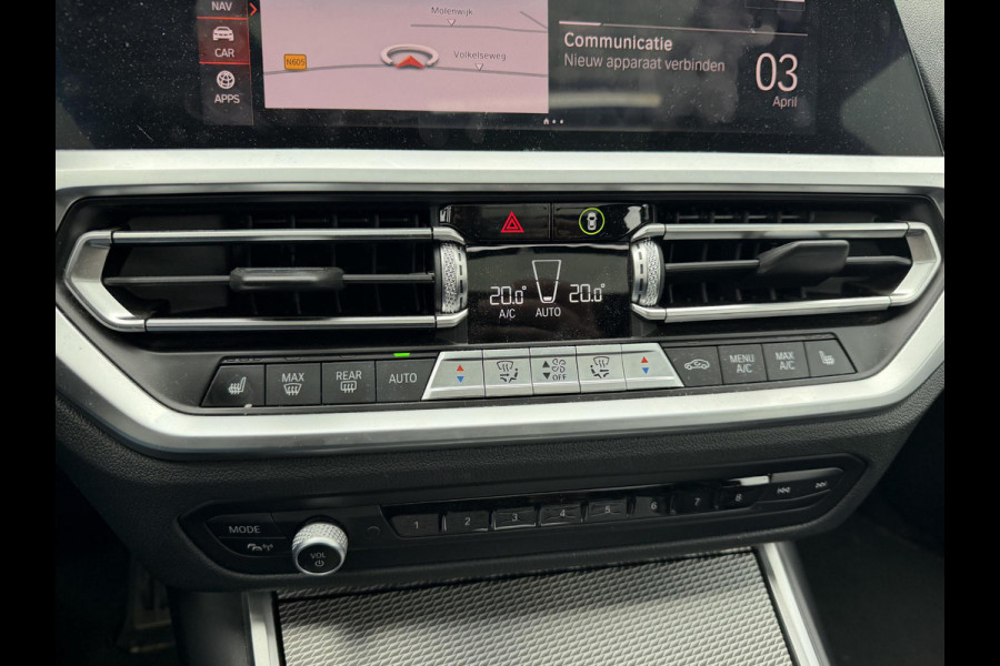 BMW 3 Serie Touring 320i High Executive M-Sport | Panoramadak | Camera | Head-Up Display | DAB |