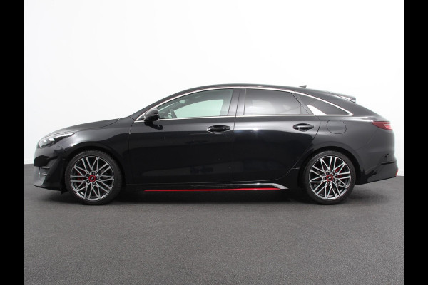 Kia ProCeed 1.6 T-GDi 204pk Automaat GT | Navigatie | Apple Carplay/Android Auto | Parkeersensoren | Camera | Adaptive Cruise Control | Stoel- en stuurverwarming | Elektrische achterklep | Keyless Entry/Start | Ledverlichting | Virtual Cockpit