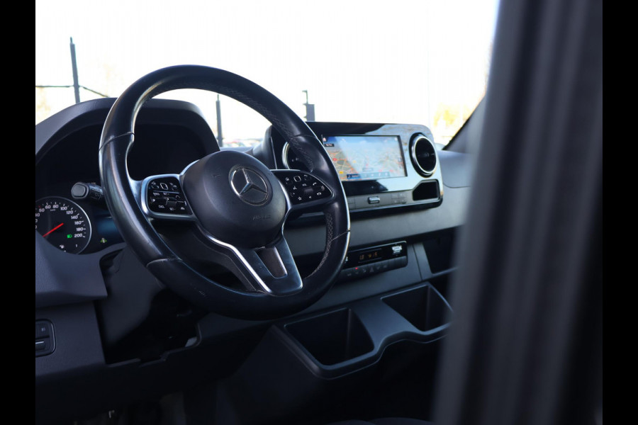 Mercedes-Benz Sprinter 316 2.2 CDI 163 PK AUT. L3H2 + MEMORY SEAT | LEDER | DISTRONIC | BREEDBEELD MBUX | CARPLAY | STOELVERW.