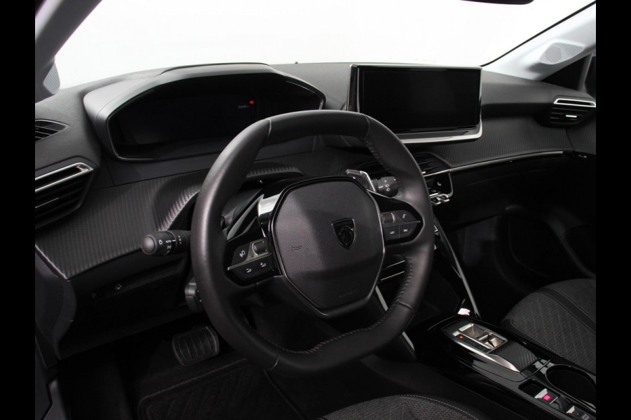 Peugeot 208 Automaat Allure | Navigatie | Apple Carplay/ Android Auto | Camera | Parkeersensoren | Adaptive Cruise Control | Stoelverwarming | Ledverlichting | Climate control