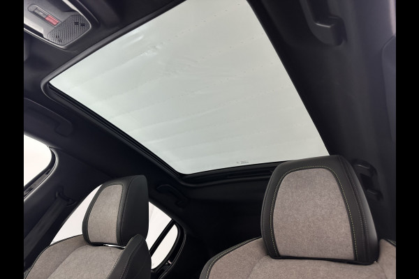 Peugeot e-208 EV GT 350 50 kWh [ 3-Fase ] *HEATPUMP | PANO | FULL-LED | DIGI-COCKPIT | BLINDSPOT | CAMERA | LEATHER-ALCANTARA | AMBIENTLIGHT | NAVI-FULLMAP | LANE-ASSIST | KEYLESS | DAB | CCS-FASTLOADER | HEATED-SPORTSEATS