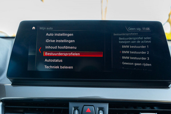 BMW X1 SDrive20i Nedcar Edition Panoramadak I Leder I Sportstoelen I Head Up I Camera I Led I Trekhaak I BTW