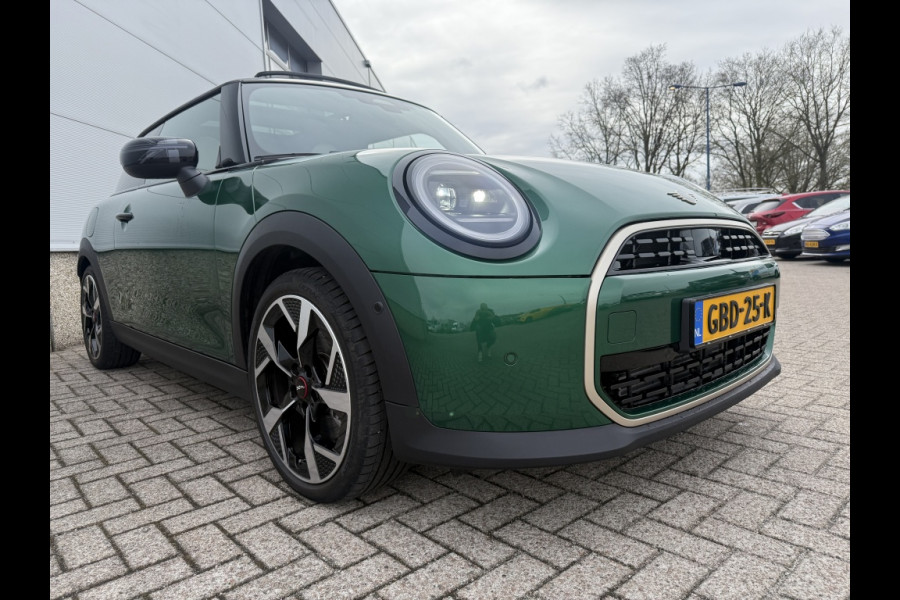 MINI Mini 1.5 Cooper C Favoured AUOTMAAT M PANODAK! CAMERA! 18INCH!