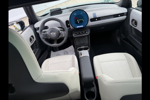 MINI Mini 1.5 Cooper C Favoured AUOTMAAT M PANODAK! CAMERA! 18INCH!