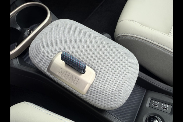 MINI Mini 1.5 Cooper C Favoured AUOTMAAT M PANODAK! CAMERA! 18INCH!