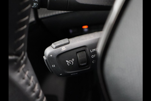 Peugeot 208 1.2 PT ALLURE PACK + ADAPTIVE CRUISE | CAMERA | STOELVERWARMING | CARPLAY | LED | PRIVACY