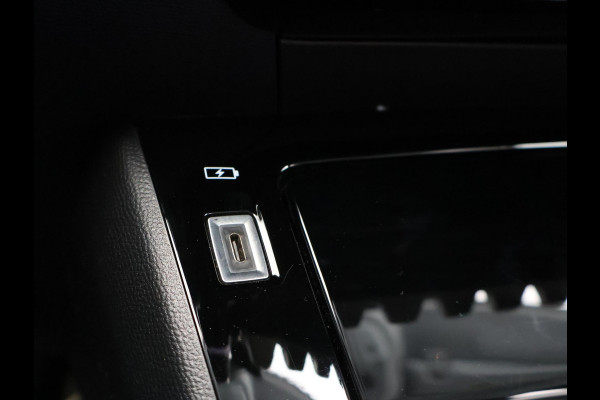 Peugeot 208 1.2 PT ALLURE PACK + ADAPTIVE CRUISE | CAMERA | STOELVERWARMING | CARPLAY | LED | PRIVACY
