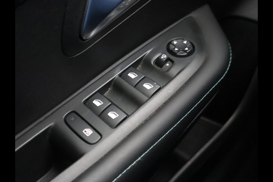 Peugeot 208 1.2 PT ALLURE PACK + ADAPTIVE CRUISE | CAMERA | STOELVERWARMING | CARPLAY | LED | PRIVACY