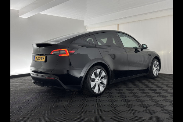 Tesla Model Y RWD 58 kWh [ 3-Fase ] {SOH-91%} (INCL-BTW) Aut. *PANO | LEATHER | TOWBAR | AUTO-PILOT | NAVI-FULLMAP | MATRIX-LED | KEYLESS | CAMERA | DAB+ | HEATED-COMFORTSEATS | PRIVACYGLASS | TOPVIEW | 19''ALU*