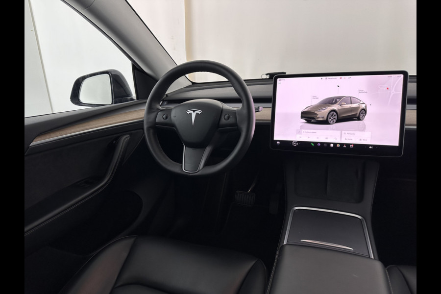 Tesla Model Y RWD 58 kWh [ 3-Fase ] {SOH-91%} (INCL-BTW) Aut. *PANO | LEATHER | TOWBAR | AUTO-PILOT | NAVI-FULLMAP | MATRIX-LED | KEYLESS | CAMERA | DAB+ | HEATED-COMFORTSEATS | PRIVACYGLASS | TOPVIEW | 19''ALU*