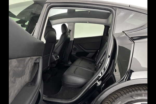 Tesla Model Y RWD 58 kWh [ 3-Fase ] {SOH-91%} (INCL-BTW) Aut. *PANO | LEATHER | TOWBAR | AUTO-PILOT | NAVI-FULLMAP | MATRIX-LED | KEYLESS | CAMERA | DAB+ | HEATED-COMFORTSEATS | PRIVACYGLASS | TOPVIEW | 19''ALU*