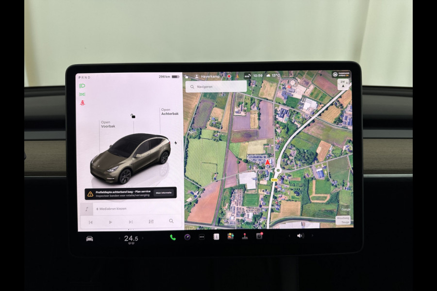 Tesla Model Y RWD 58 kWh [ 3-Fase ] {SOH-91%} (INCL-BTW) Aut. *PANO | LEATHER | TOWBAR | AUTO-PILOT | NAVI-FULLMAP | MATRIX-LED | KEYLESS | CAMERA | DAB+ | HEATED-COMFORTSEATS | PRIVACYGLASS | TOPVIEW | 19''ALU*