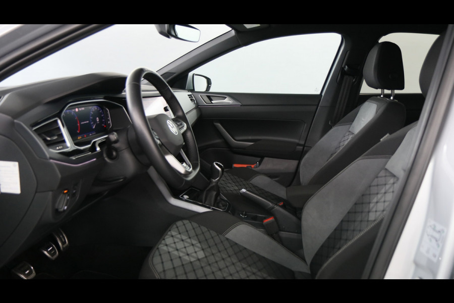 Volkswagen Polo 1.0 TSI 95pk R-Line / Navigatie / Stoelverwarming / Camera