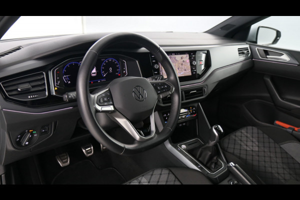 Volkswagen Polo 1.0 TSI 95pk R-Line / Navigatie / Stoelverwarming / Camera