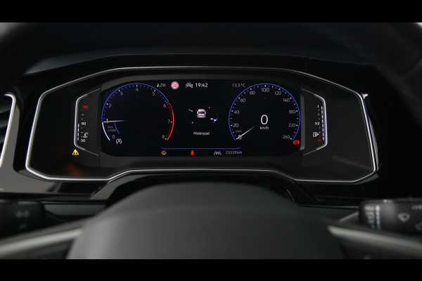 Volkswagen Polo 1.0 TSI 95pk R-Line / Navigatie / Stoelverwarming / Camera