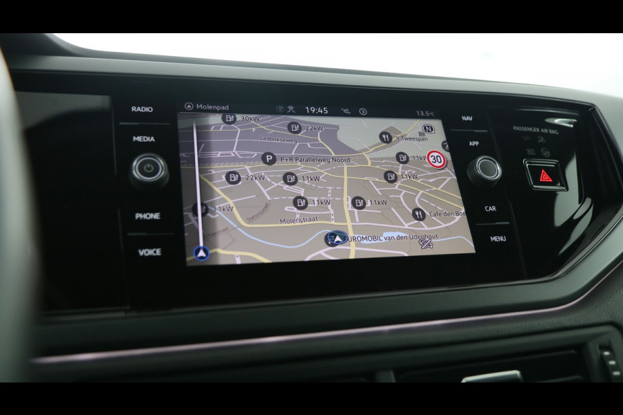 Volkswagen Polo 1.0 TSI 95pk R-Line / Navigatie / Stoelverwarming / Camera