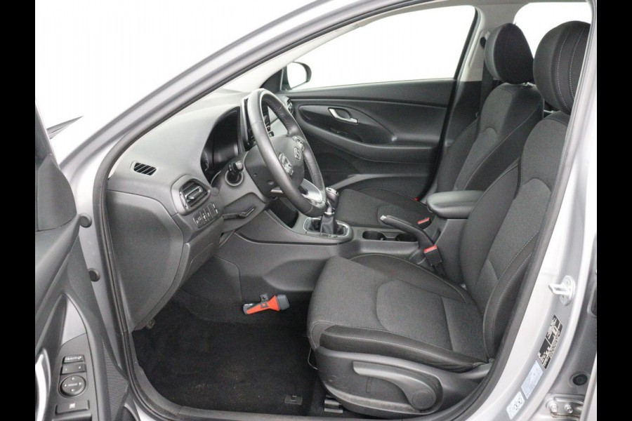 Hyundai i30 1.0 T-GDi MHEV Comfort Smart | Camera | Carplay | Keyless | Full LED | Navigatie | Climate control | Bluetooth | Cruise control | Parkeerhulp