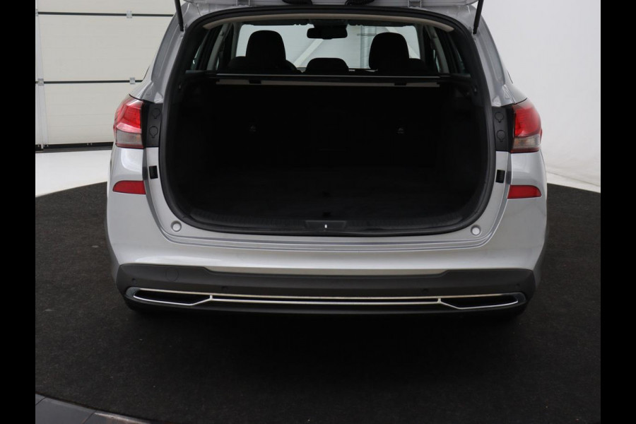 Hyundai i30 1.0 T-GDi MHEV Comfort Smart | Camera | Carplay | Keyless | Full LED | Navigatie | Climate control | Bluetooth | Cruise control | Parkeerhulp