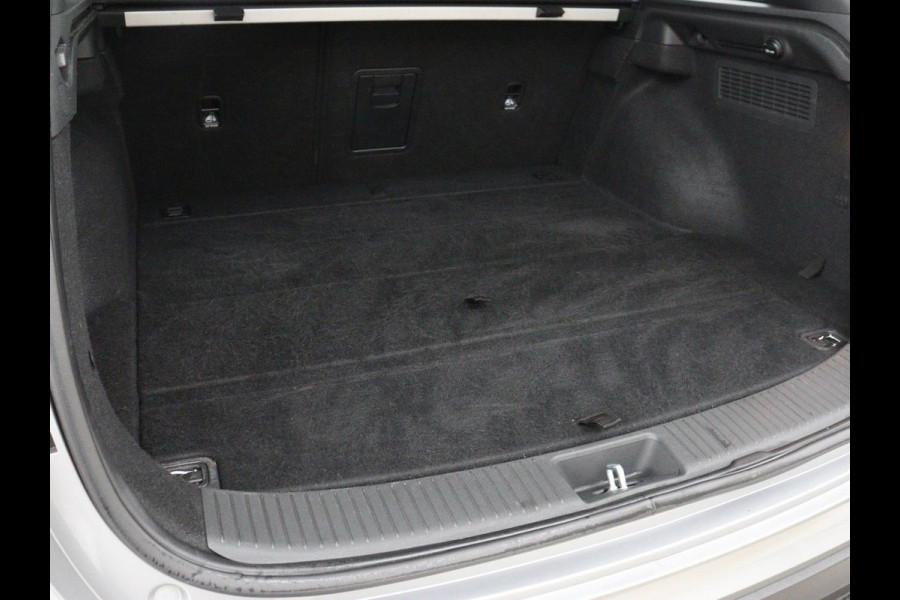 Hyundai i30 1.0 T-GDi MHEV Comfort Smart | Camera | Carplay | Keyless | Full LED | Navigatie | Climate control | Bluetooth | Cruise control | Parkeerhulp