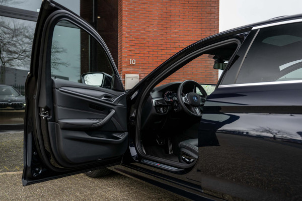 BMW 5 Serie 545e xDrive 394pk M-Sport CoPilot Laser 15.333km !