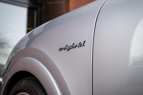 Porsche Cayenne 3.0 E-Hybrid SportDesign 4-Wielsturing InnoDrive