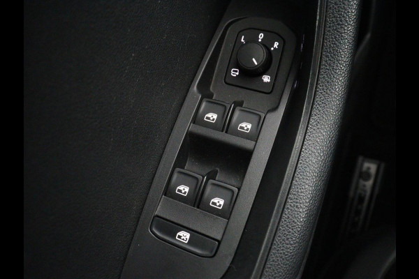 Škoda Karoq 1.5 TSI Sportline | Panoramadak | Stoelverwarming | Adaptive cruise | Camera | Sportstoelen | Virtual Cockpit | Navigatie | Sfeerverlichting | Full LED | 18'' | Keyless | Climate control