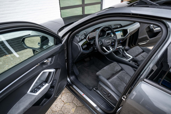 Audi Q3 Sportback 45 TFSI e S-Line 245pk ACC Pano Trekhaak