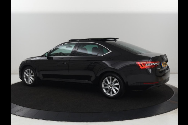 Škoda Superb 1.5 TSI Style Business | Panoramadak | Leder | Adaptive cruise | Stoelverwarming | Camera | Bi-Xenon | Navigatie | Dodehoek detectie | Getint glas