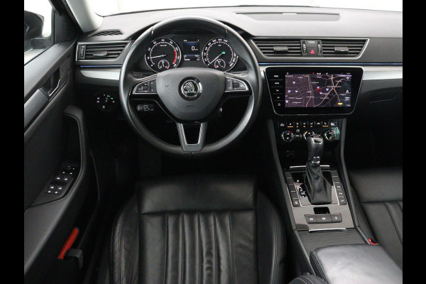 Škoda Superb 1.5 TSI Style Business | Panoramadak | Leder | Adaptive cruise | Stoelverwarming | Camera | Bi-Xenon | Navigatie | Dodehoek detectie | Getint glas