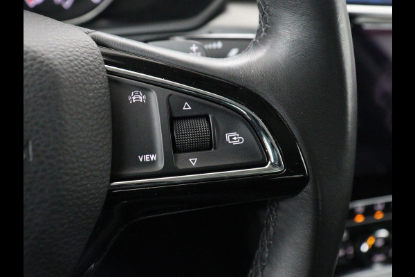 Škoda Superb 1.5 TSI Style Business | Panoramadak | Leder | Adaptive cruise | Stoelverwarming | Camera | Bi-Xenon | Navigatie | Dodehoek detectie | Getint glas