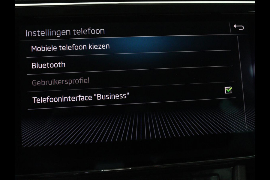 Škoda Superb 1.5 TSI Style Business | Panoramadak | Leder | Adaptive cruise | Stoelverwarming | Camera | Bi-Xenon | Navigatie | Dodehoek detectie | Getint glas