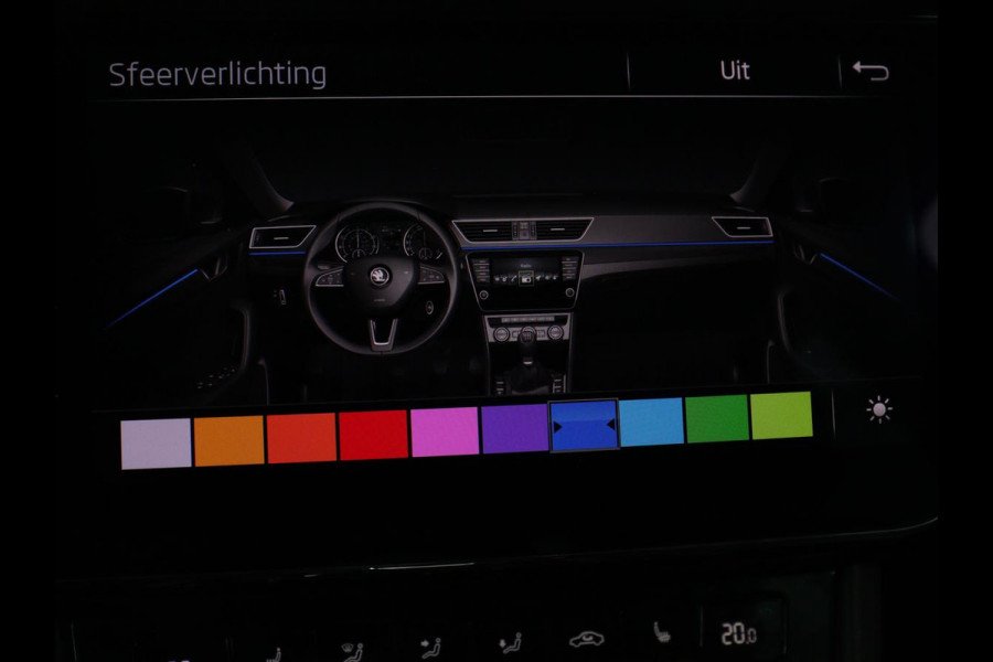 Škoda Superb 1.5 TSI Style Business | Panoramadak | Leder | Adaptive cruise | Stoelverwarming | Camera | Bi-Xenon | Navigatie | Dodehoek detectie | Getint glas