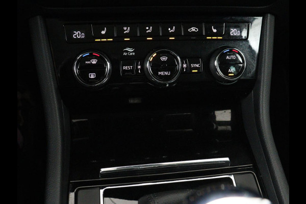 Škoda Superb 1.5 TSI Style Business | Panoramadak | Leder | Adaptive cruise | Stoelverwarming | Camera | Bi-Xenon | Navigatie | Dodehoek detectie | Getint glas