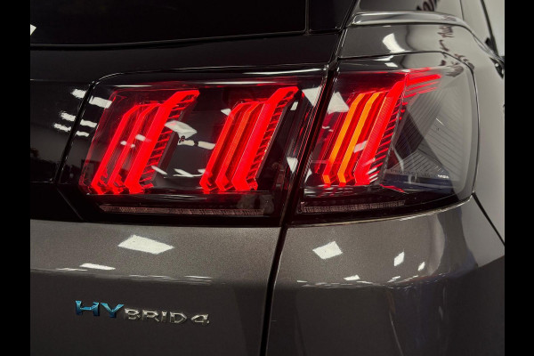Peugeot 3008 1.6 Hybrid4 300PK GT*Pano*Leder*Winter-Pakket*Xenon*Trekhaak*PDC*