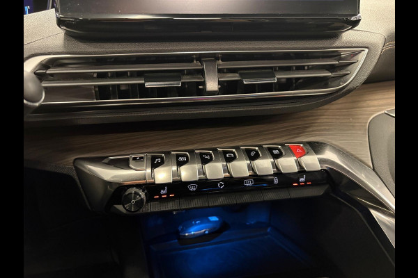 Peugeot 3008 1.6 Hybrid4 300PK GT*Pano*Leder*Winter-Pakket*Xenon*Trekhaak*PDC*