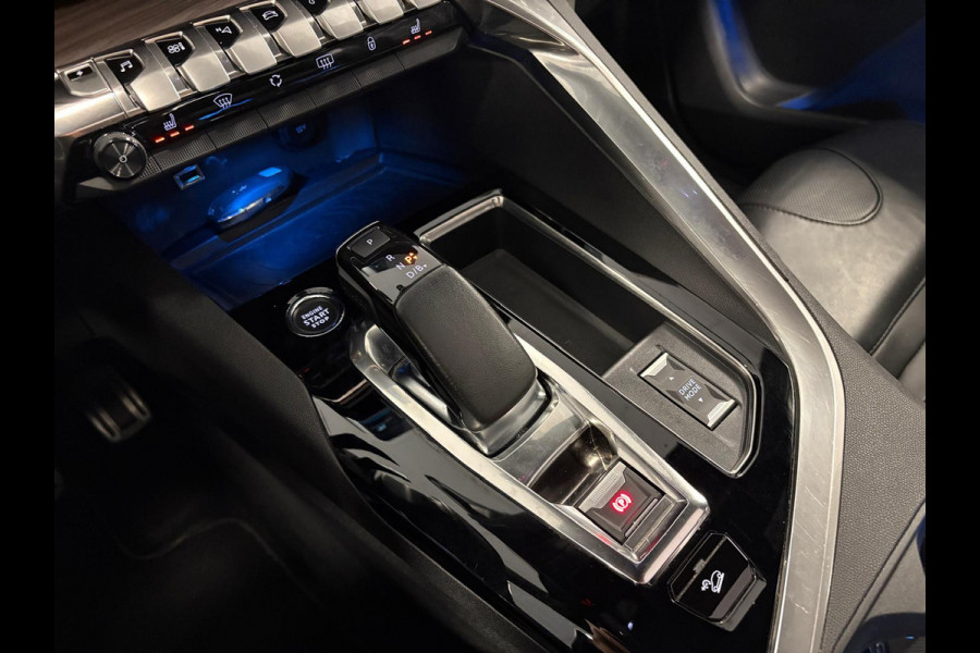 Peugeot 3008 1.6 Hybrid4 300PK GT*Pano*Leder*Winter-Pakket*Xenon*Trekhaak*PDC*