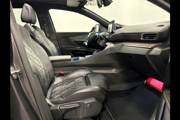 Peugeot 3008 1.6 Hybrid4 300PK GT*Pano*Leder*Winter-Pakket*Xenon*Trekhaak*PDC*