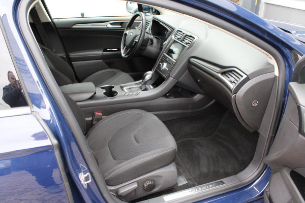 Ford Mondeo 2.0 IVCT HEV Titanium